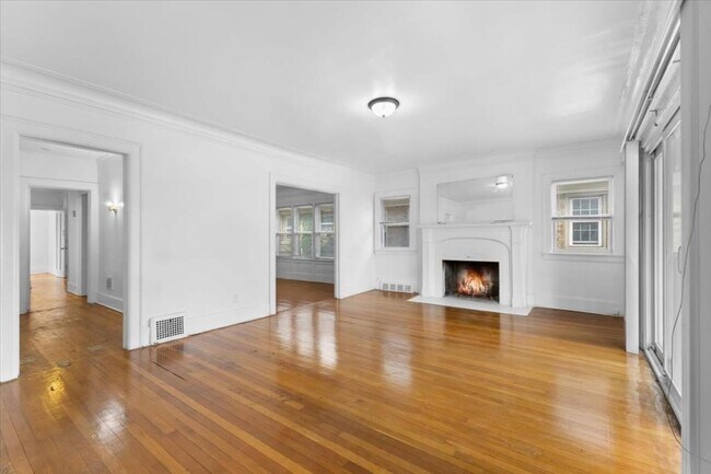 Foto del edificio - 1410 Glynn Ct