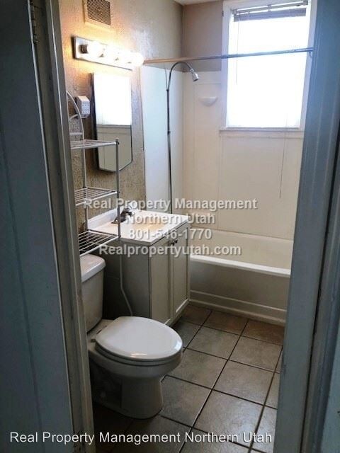 Building Photo - 2 br, 1 bath House - 3010 W 1975 S
