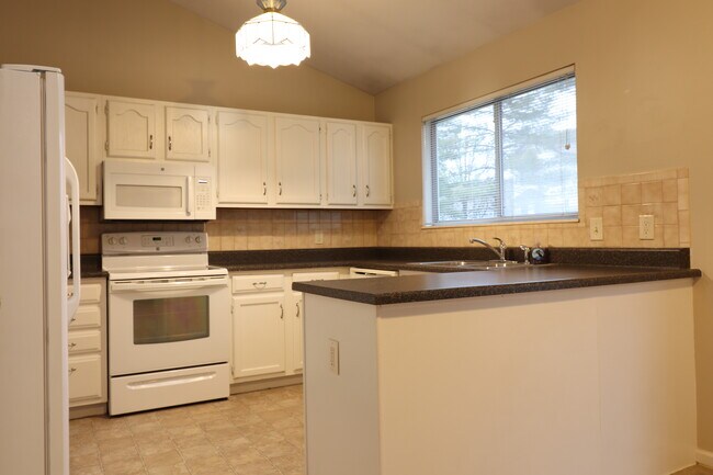 Foto del edificio - 1058 Columbard Dr