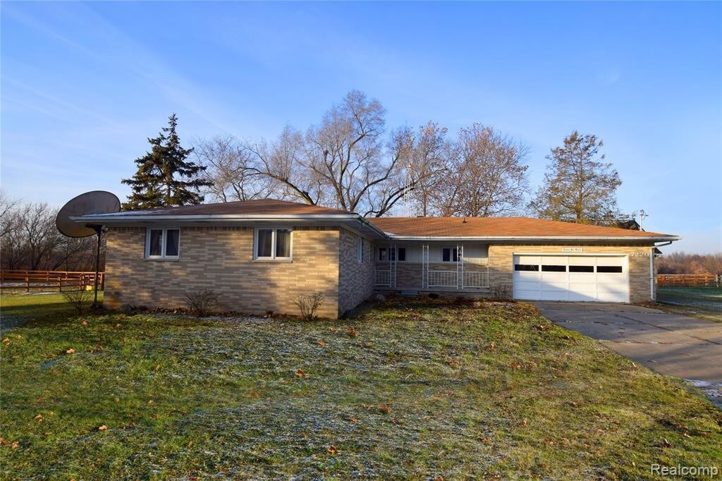 Primary Photo - 7220 S Jennings Rd