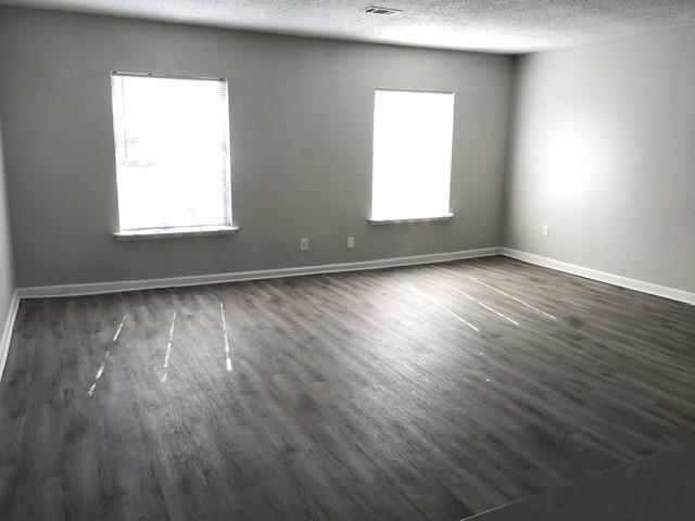 Foto del edificio - 1601 Hillwood Dr