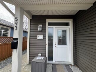 Building Photo - 593 5th St