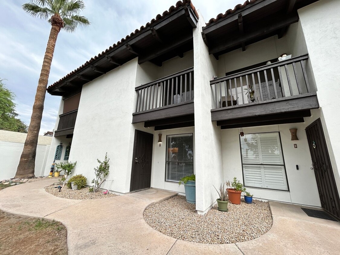 Photo - 1702 E. Ocotillo Rd #2