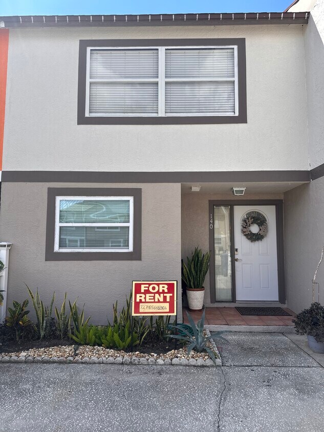 Primary Photo - 2750 S Pines Dr