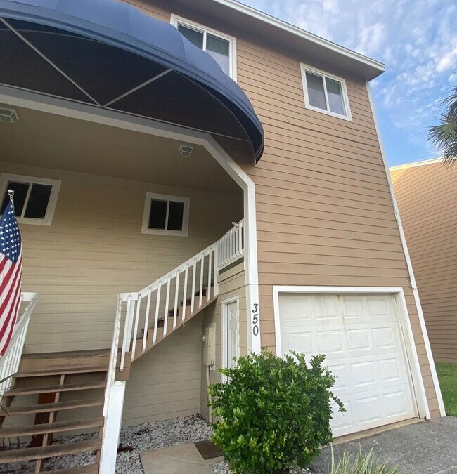Building Photo - Pensacola Beach  - Treehouse - 3 bedroom, ...
