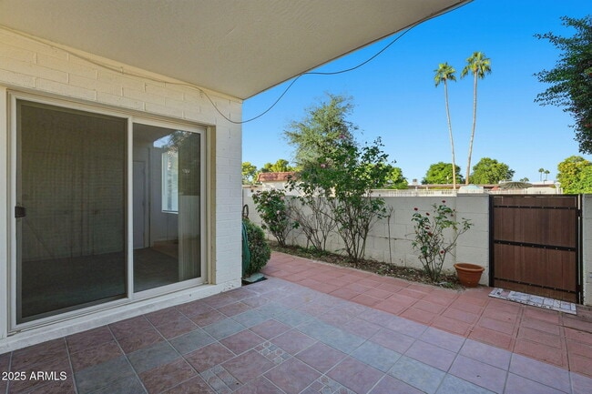 Foto del edificio - 7708 E Sandalwood Dr