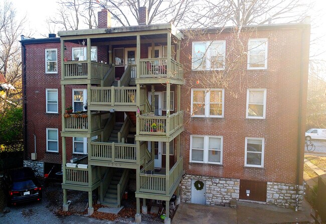 Building Photo - 1309 McCausland Ave