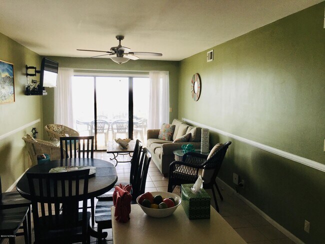 Foto del edificio - 37 Ocean Isle W Blvd