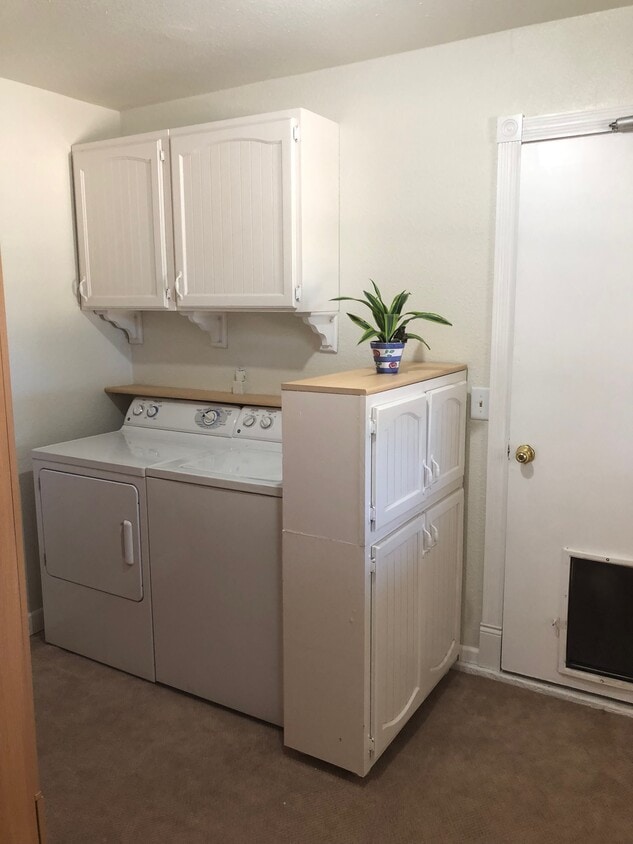 Foto principal - 18454 Walnut St