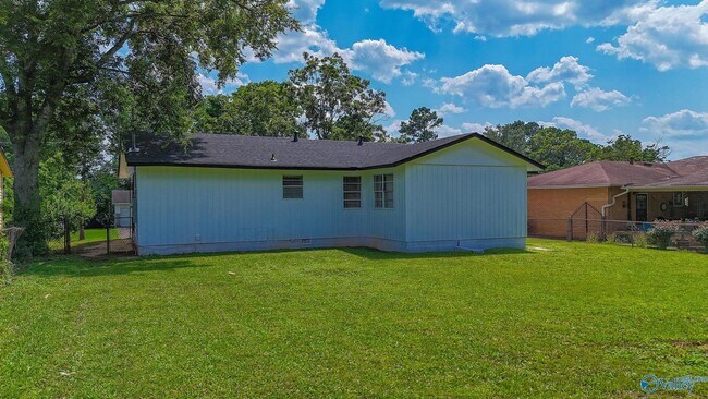 Building Photo - 629 Dawson Terrace NW