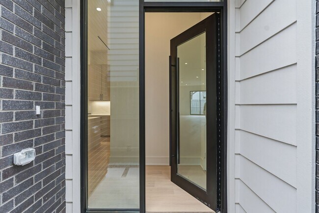 Foto del edificio - 824 Malone St