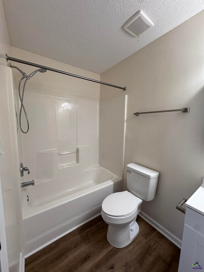 Foto del edificio - 242 Katelyn Cir