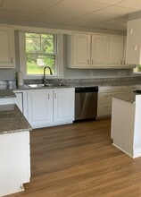 Building Photo - 415 US-4