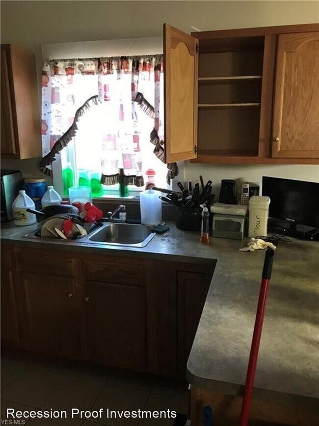 Foto del edificio - 3 br, 1 bath House - 3955 E 121st St