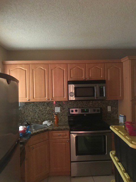 Primary Photo - 3838 Coral Tree Cir