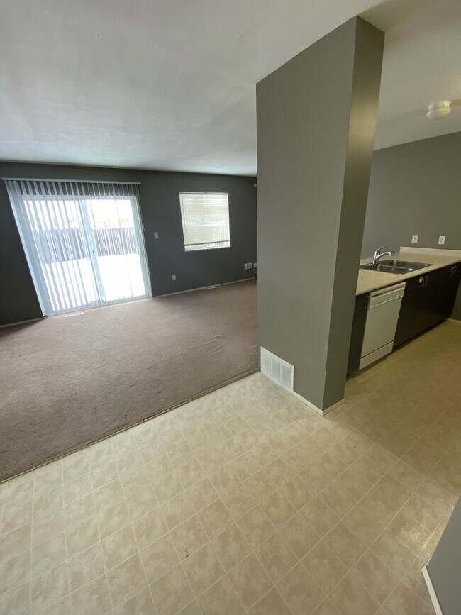 Building Photo - 8328-8392 92 Ave