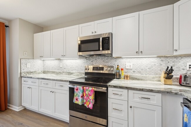 Foto del edificio - 602 Stafford Glen Ct