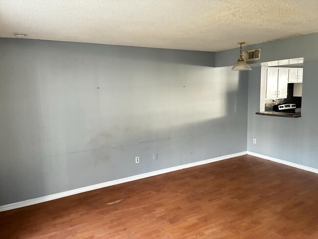 Building Photo - 111 E 1st St