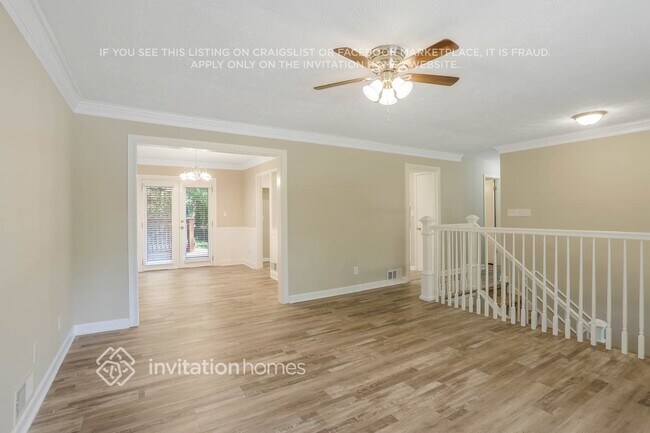 Foto del edificio - 5912 Christopher Ln