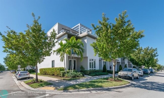Building Photo - 10428 NW 66th St