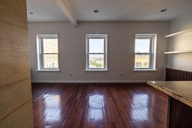 Foto del edificio - 73 Clifton Pl