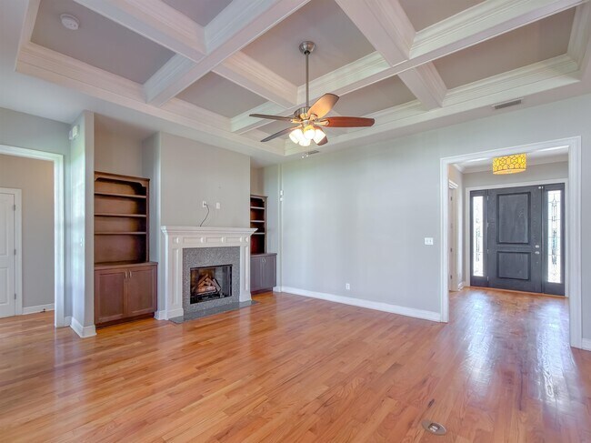 Foto del edificio - 2508 Goldenrod Wy