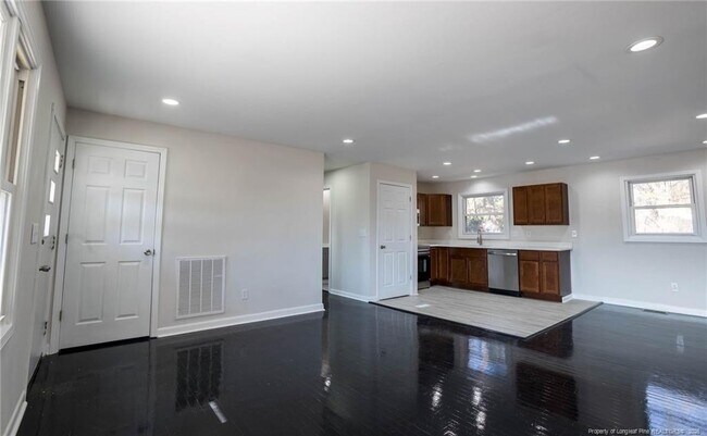 Foto del edificio - 226 Odell Rd