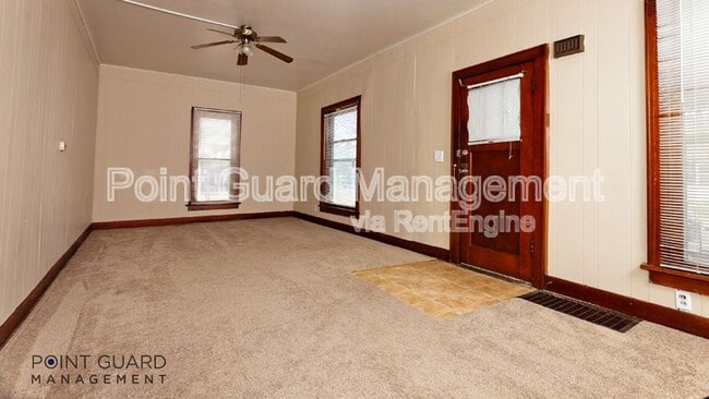 Foto del edificio - 221 S Millwood Ave