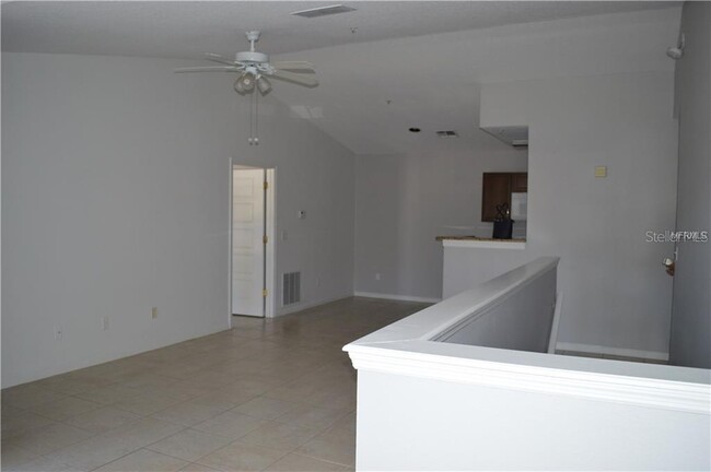 Building Photo - 4360 S Kirkman Rd