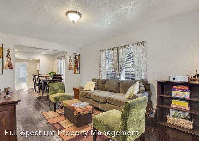 Building Photo - 3 br, 1 bath House - 209 Saint James