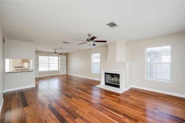 Building Photo - 11412 Kingsgate Dr