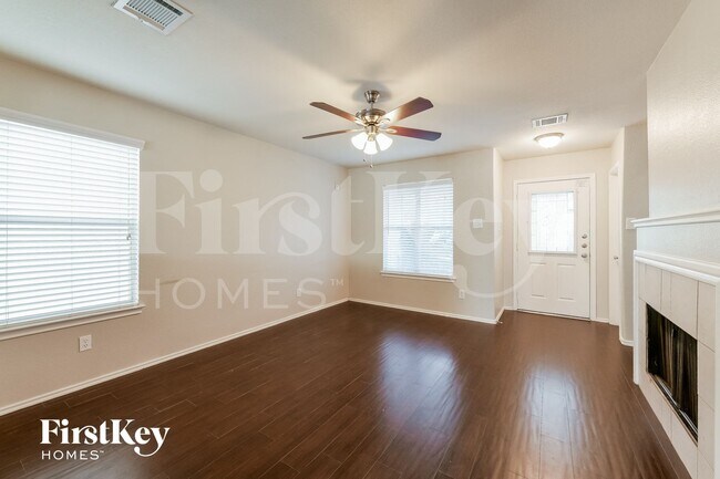 Foto del edificio - 29635 Evergreen Hills Dr