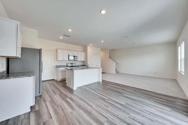 Building Photo - 413 Redfish Ln