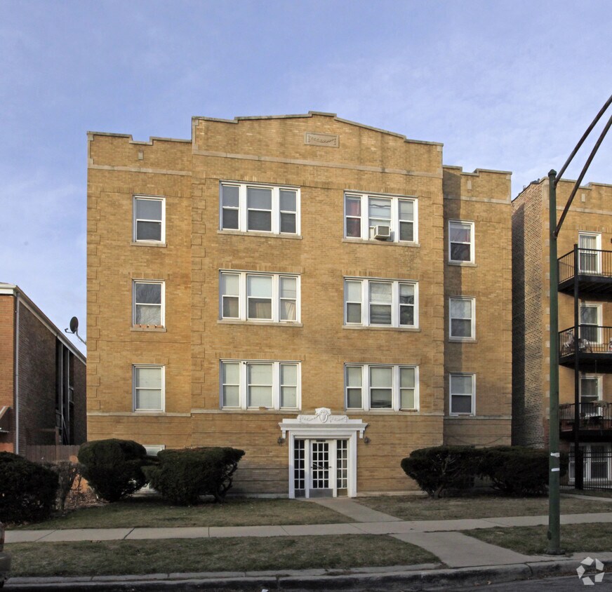 Primary Photo - 6110-6112 N Claremont Ave