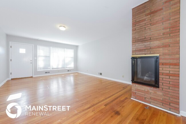 Building Photo - 4000 W 63rd St
