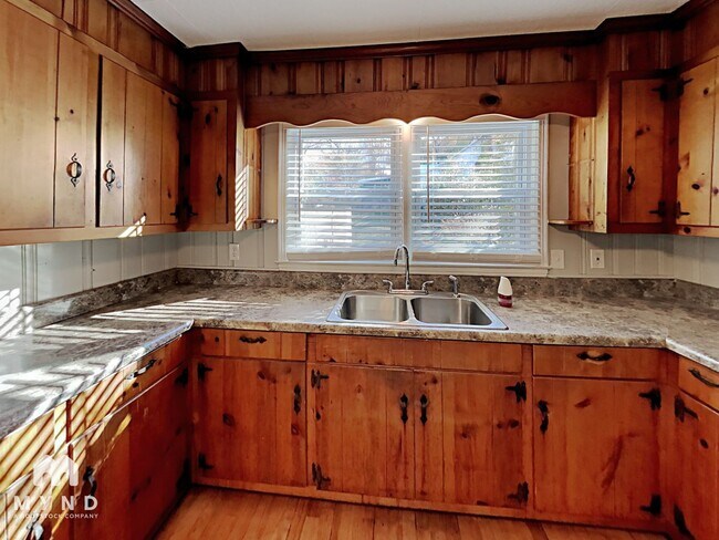 Foto del edificio - 886 Sugar Valley Rd SW