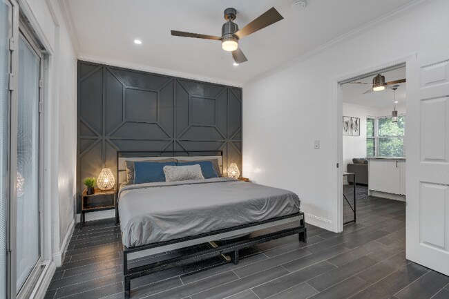 Foto del edificio - 2608 W Swann Ave