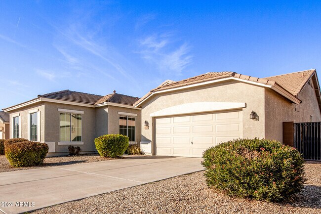 Building Photo - 3334 W Latona Rd