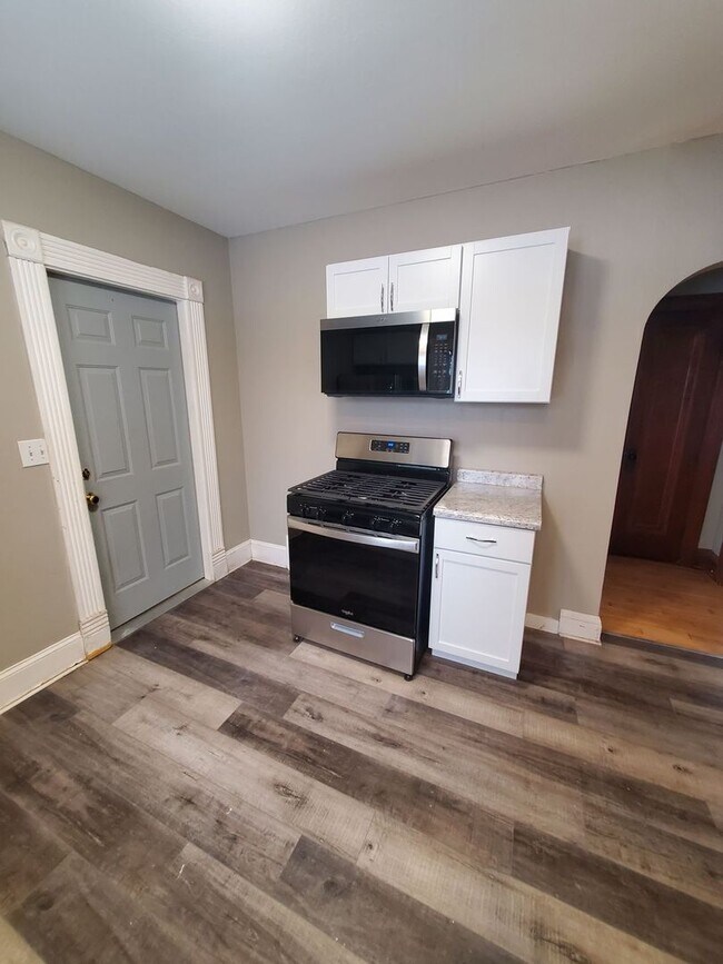 Foto del edificio - 1528-1530 Whiterock Ave Duplex