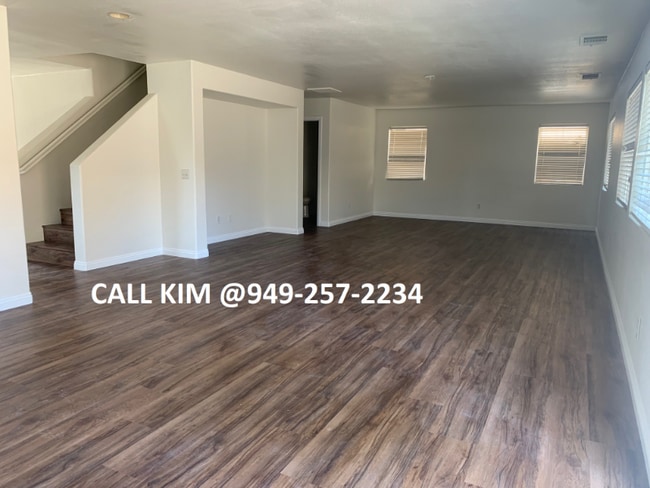 Building Photo - 45016 Anabell Ln