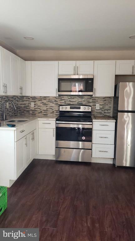 Building Photo - 1003 S Brynwood Dr