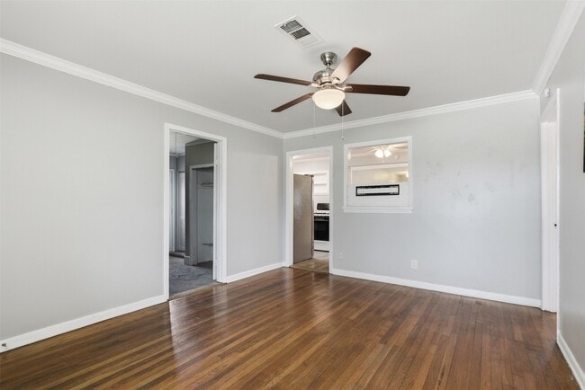 Foto del edificio - 1203 Valerie Ave