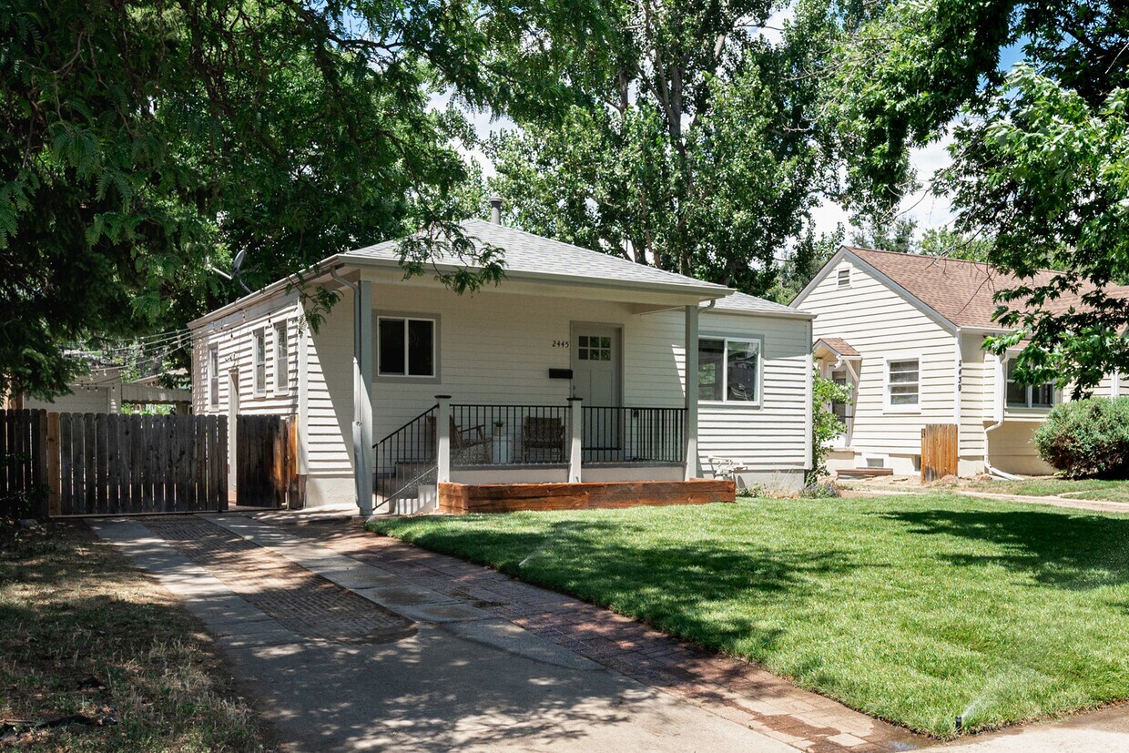 Primary Photo - 2445 S Gilpin St