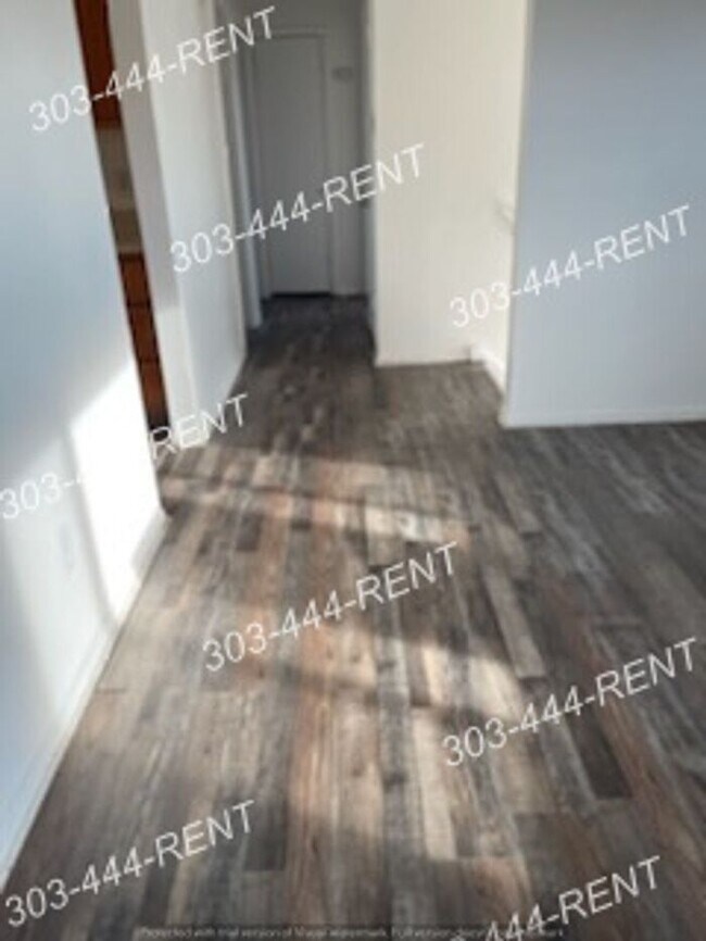 Foto del edificio - MUST SEE!!! Spacious 2 Bedroom Duplex Located 20 Minutes from Downtown Denver!!!!