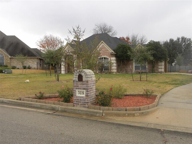 Building Photo - 318 Billo Ct