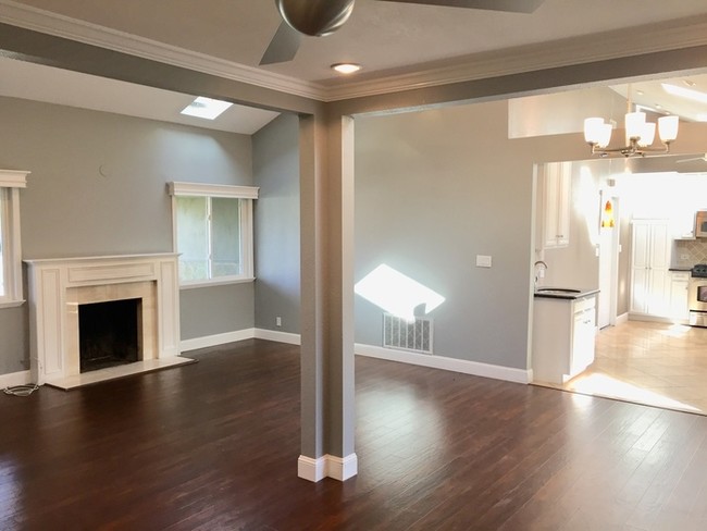 Building Photo - 107 Sylvia Dr
