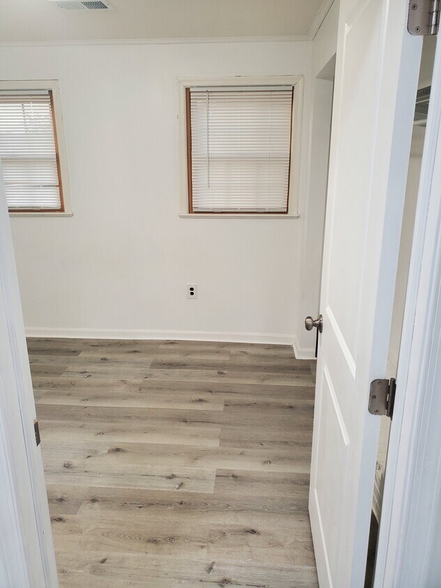 Foto principal - 9742 Wyman Way