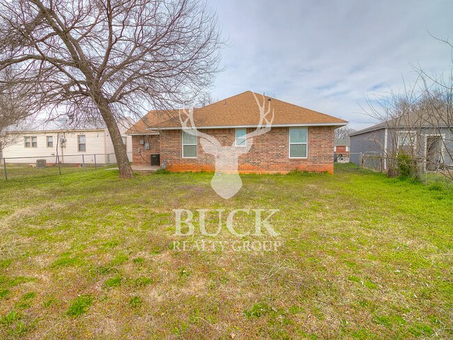 Photo - 1201 Stansell Dr House