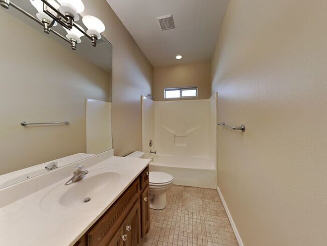 Foto del edificio - No Application Fees* 1 month free rent w/ ...