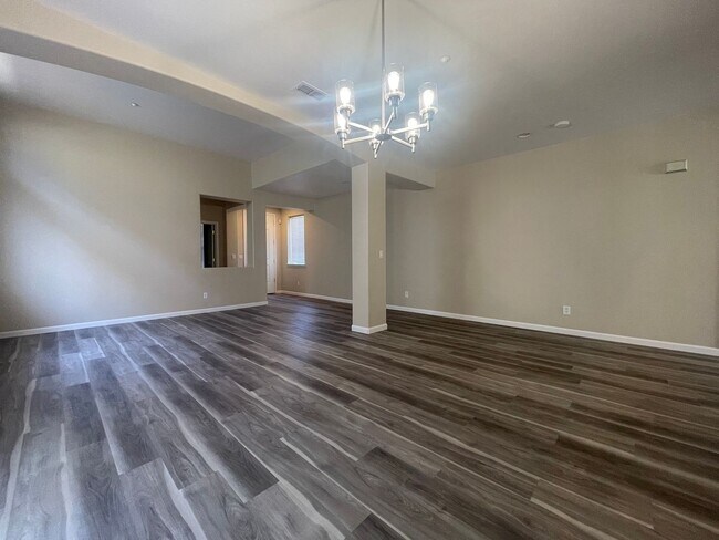 Foto del edificio - 836 Shasta Daisy Dr